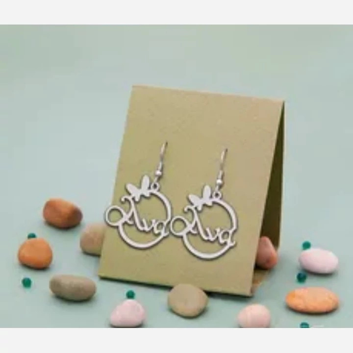 گوشواره نقره طرح اسم آوا 2