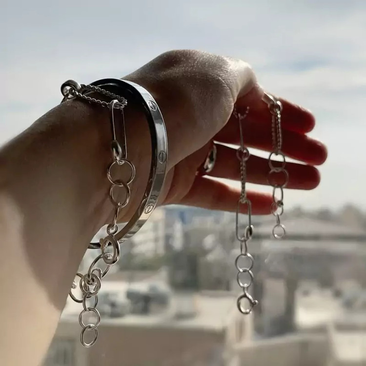 دستبند نقره زنانه دست ساز و سفارشی ساخت بسیار اعلا