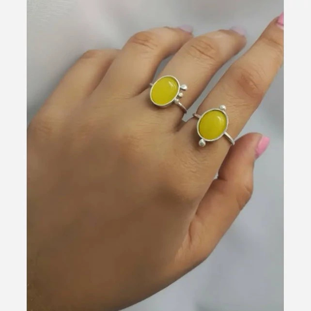 یک جفت انگشتر زنانه عقیق زرد بسیار زیبا