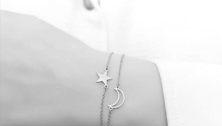 دست بند نقره مدل ماه و ستاره