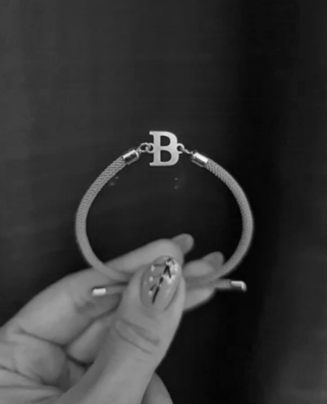 دستبند نقره حرف B