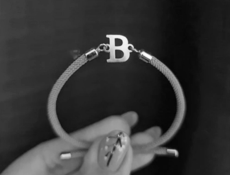 دستبند نقره حرف B