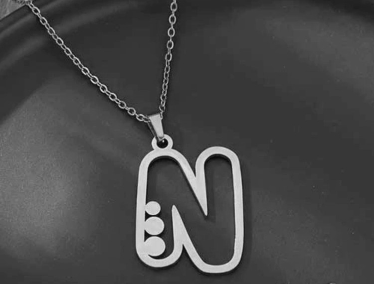 گردنبند نقره مدل حرف N