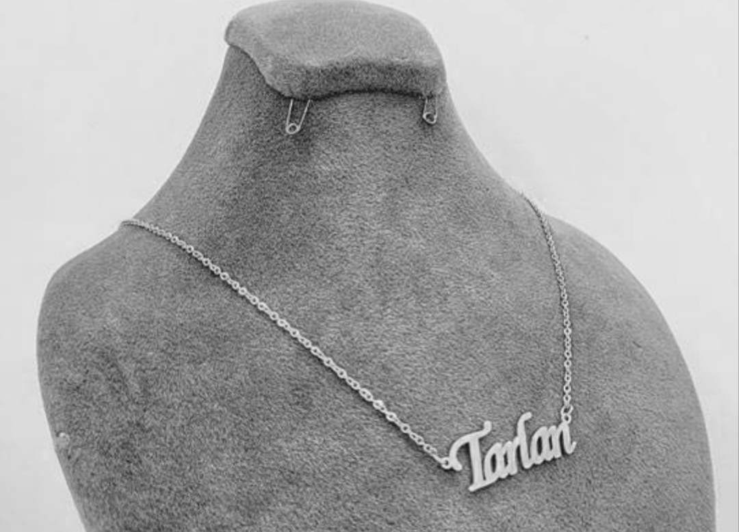 گردنبند نقره مدل اسم ترلان به لاتین Tarlan متصل به زنجیر نقره عیار 925