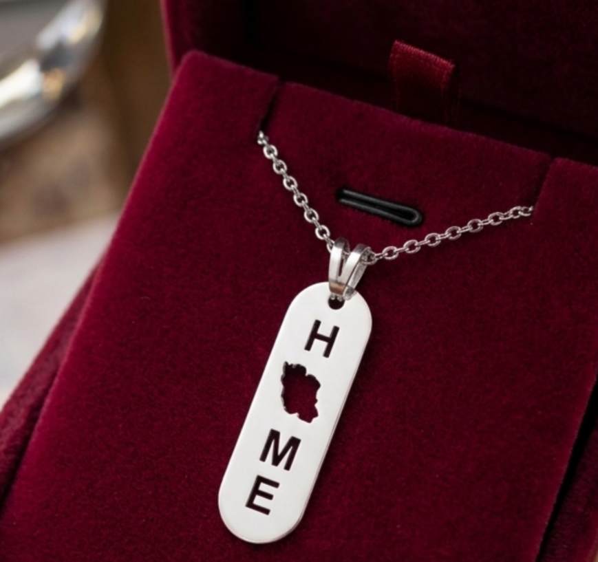 گردنبند نقره مدل Home همراه با زنجیر نقره عیار 92۵