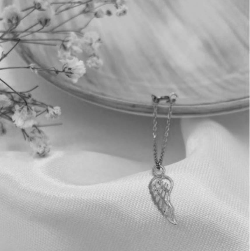 اویز ساعت نقره مدل بال فرشته