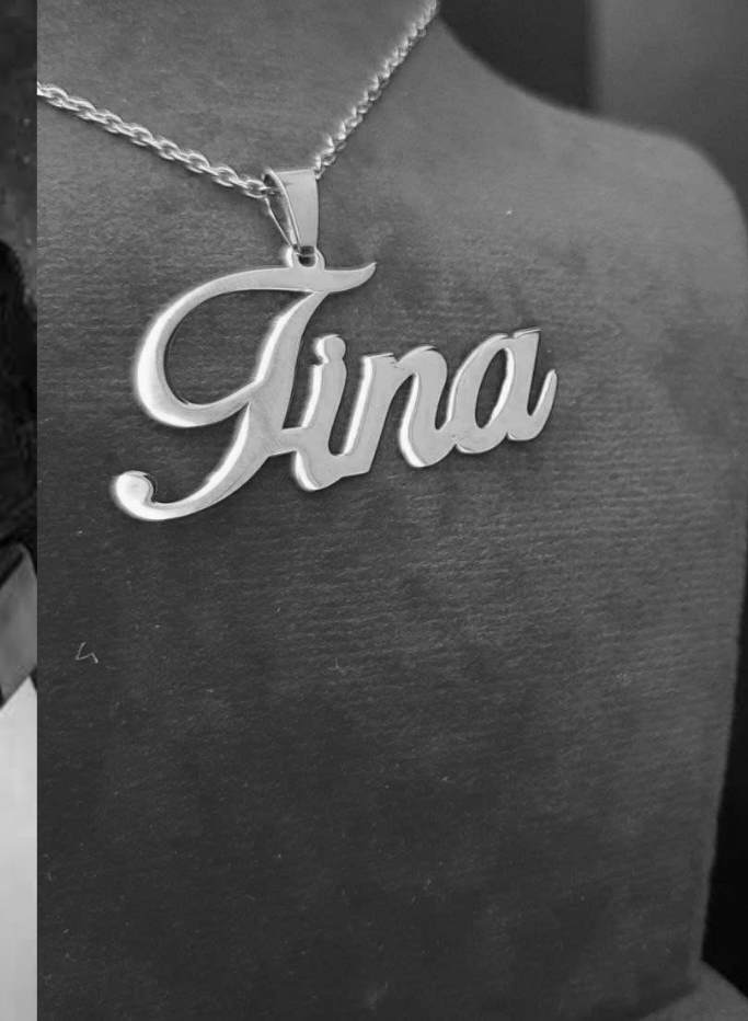 گردنبند نقره مدل اسم تینا به لاتین Tina همراه با زنجیر نقره عیار 925