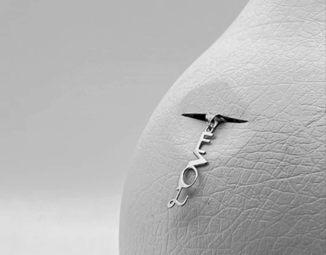پلاک نقره مدل LOVE