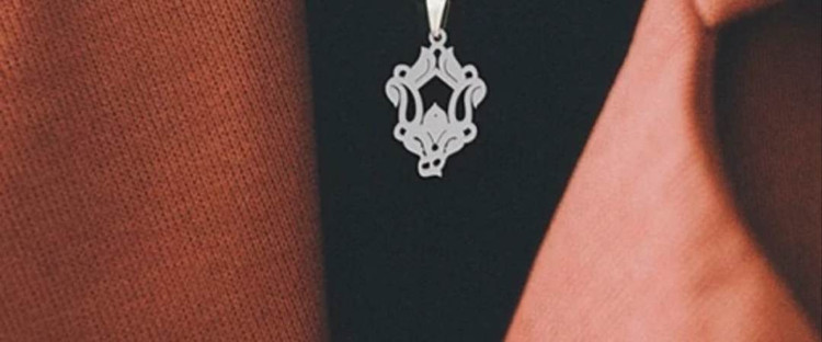 پلاک اویز نقره مدل حرف ه طرحدار زیبا